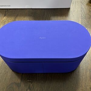 Dyson Presentation Case